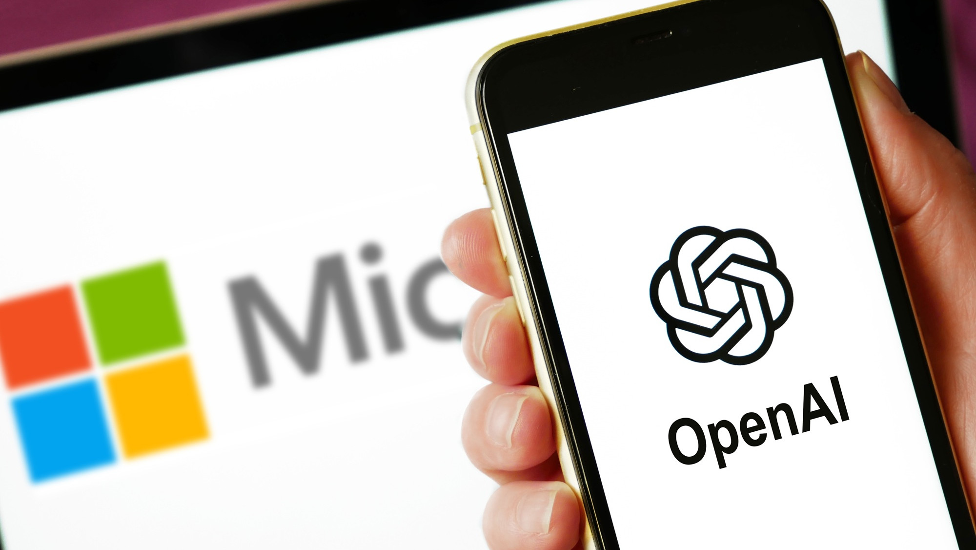 OpenAI e Microsoft entram em nova fase da corrida pela Inteligência Artificial Geral (AGI)