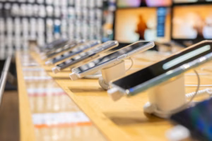 Seu próximo celular deve ficar mais caro